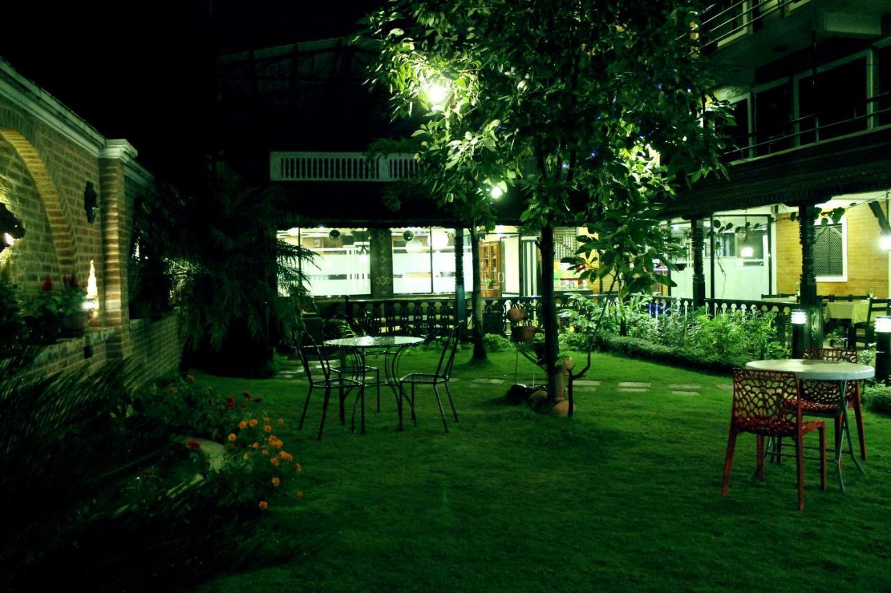 Boudha Mandala Hotel Katmandú Exterior foto